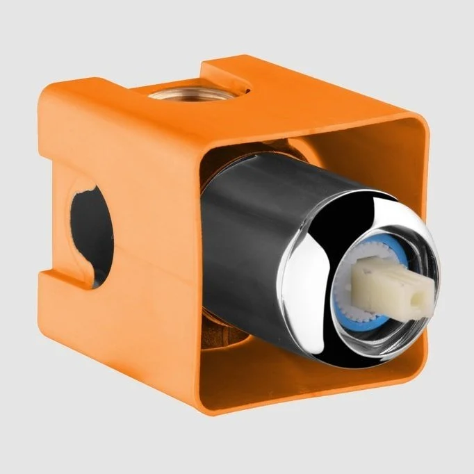 Uren's Product Image